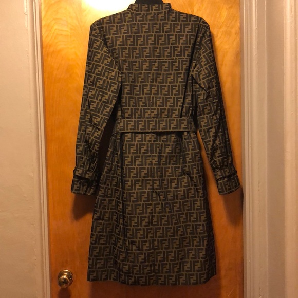 Fendi authentic logo trench coat 🧥 - Picture 6 of 8